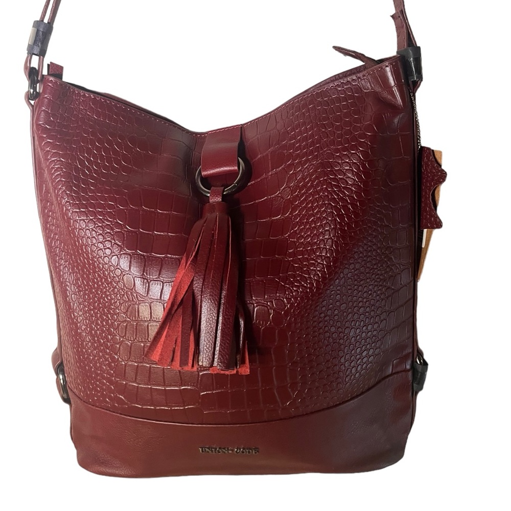 Union Code Genuine Leather Crossbody Bucket Bag Red Croc Embossed New